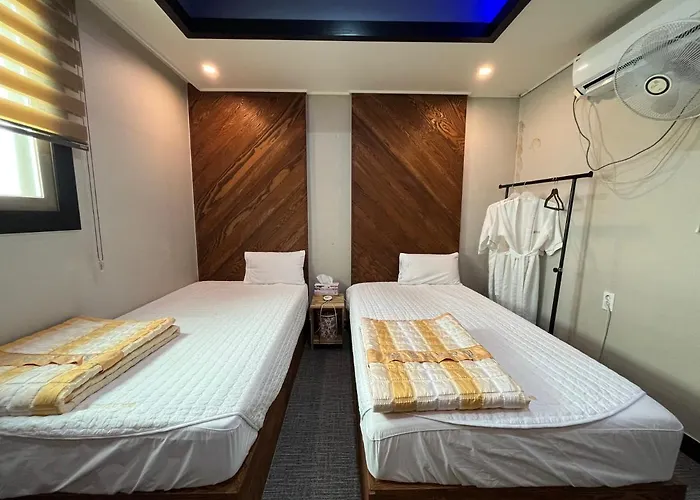 ホテル Maldives & *